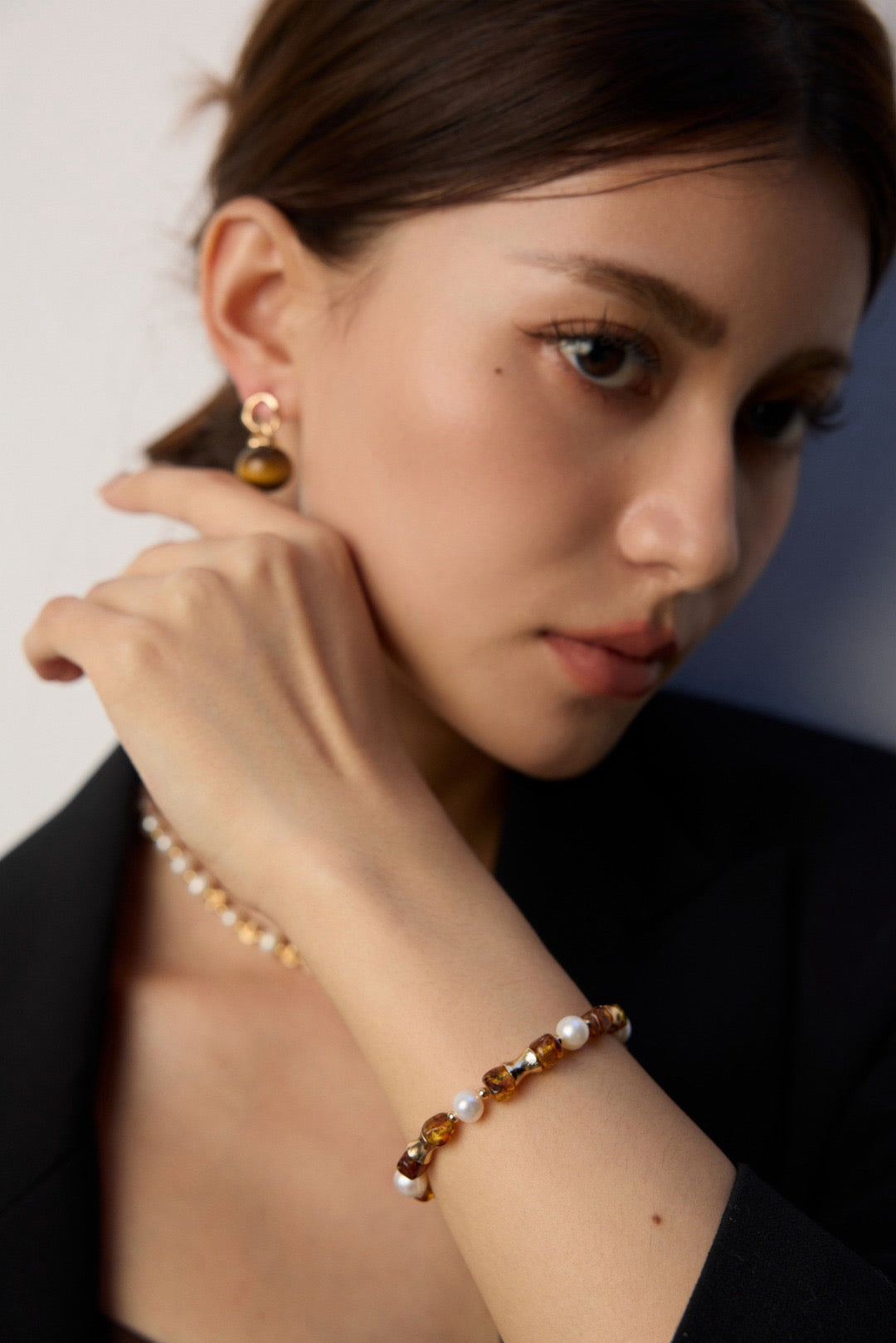 Amber Pearl bracelet