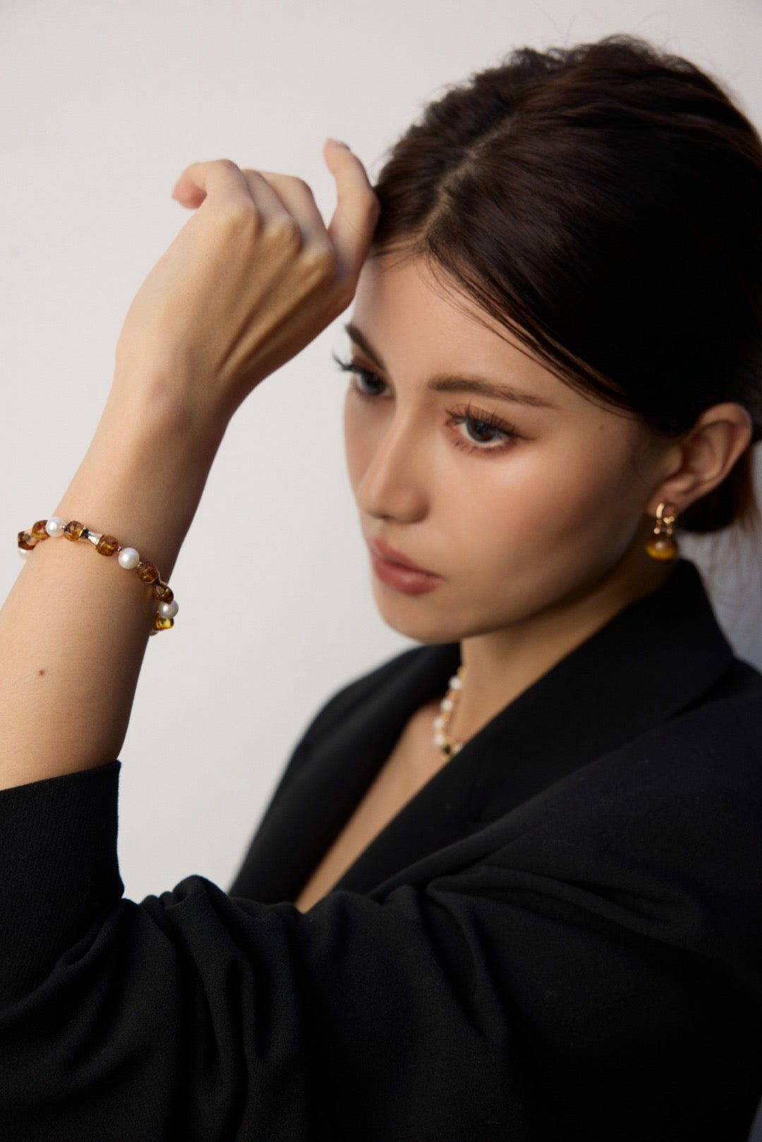 Amber Pearl bracelet