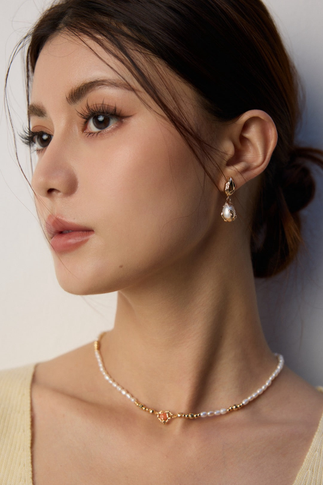 Dragon eggs pearl earrings