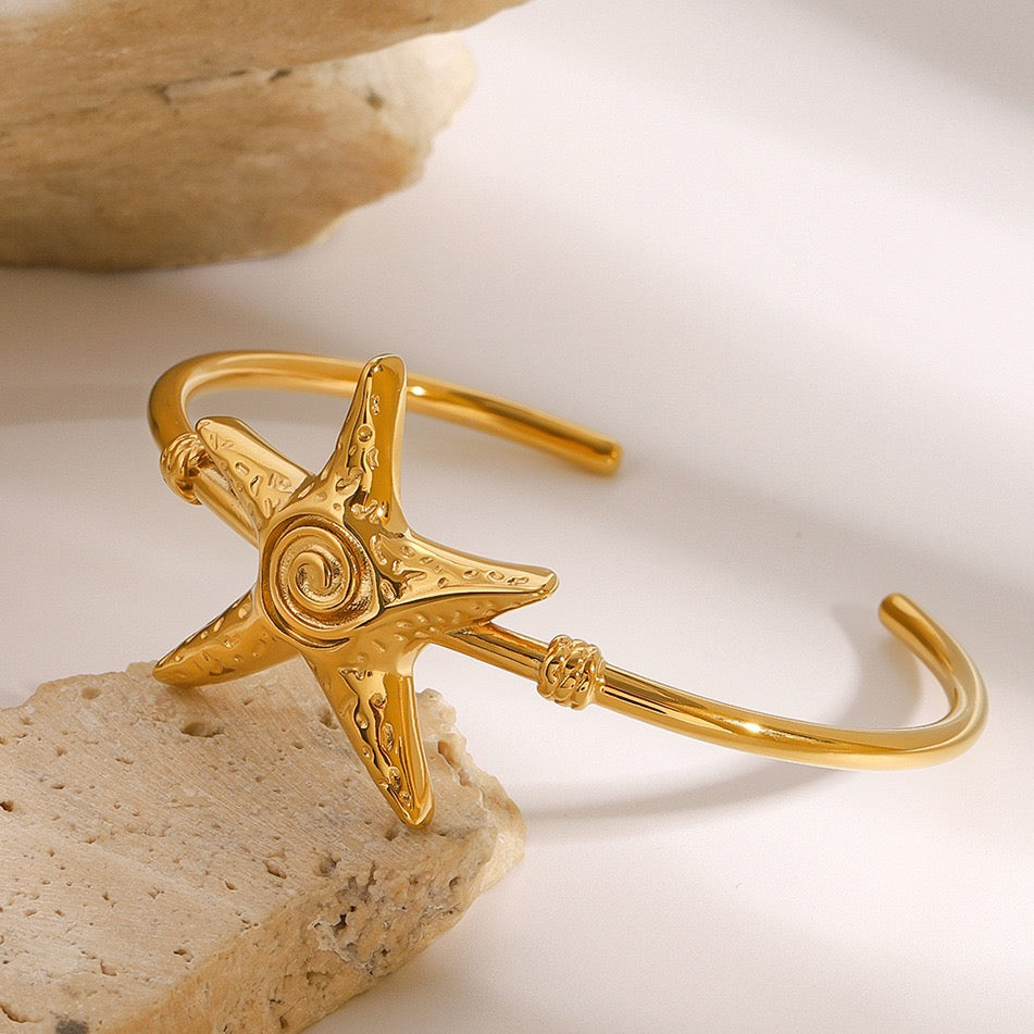 Bondi Lucia swirl starfish bangle