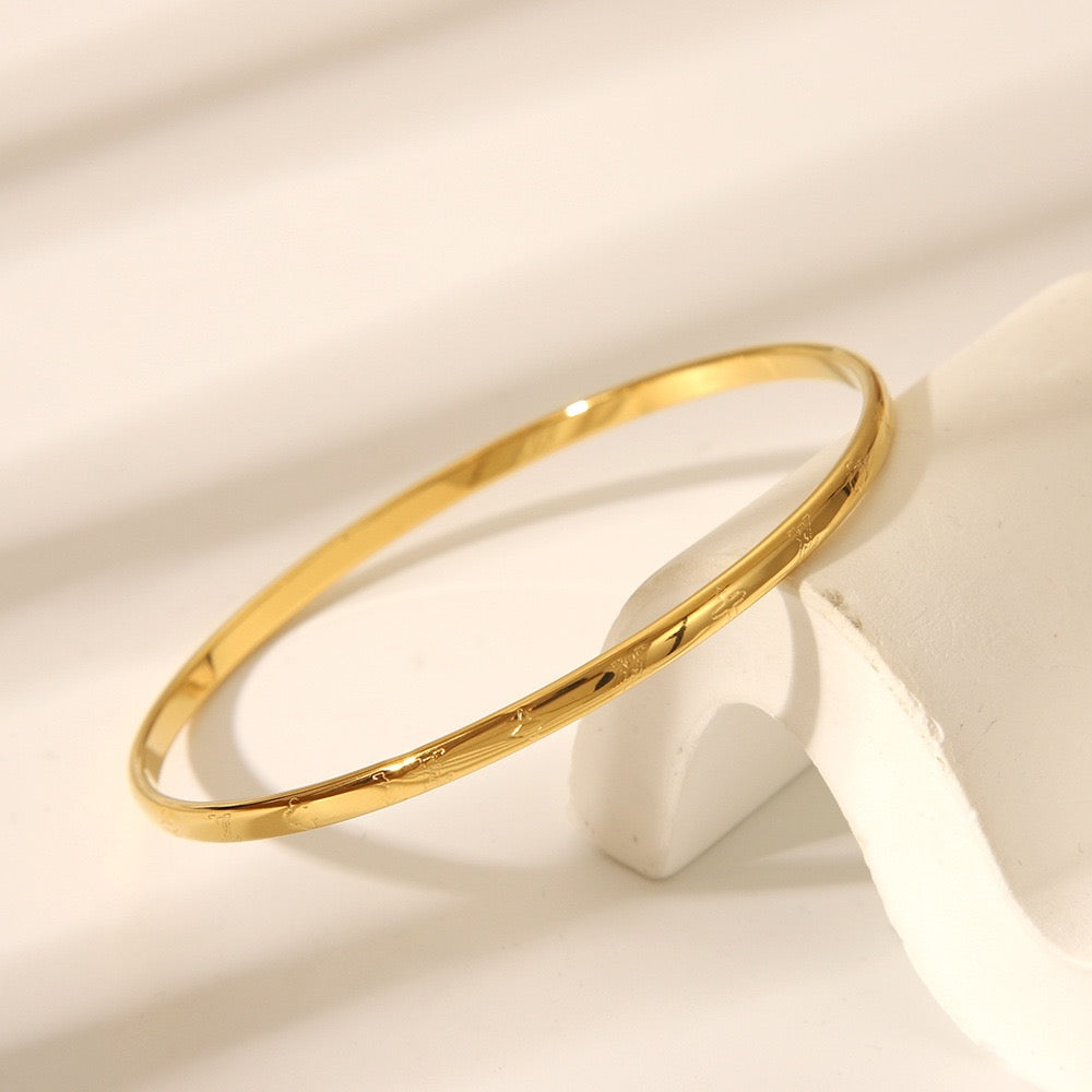 Adabana hoop bangles