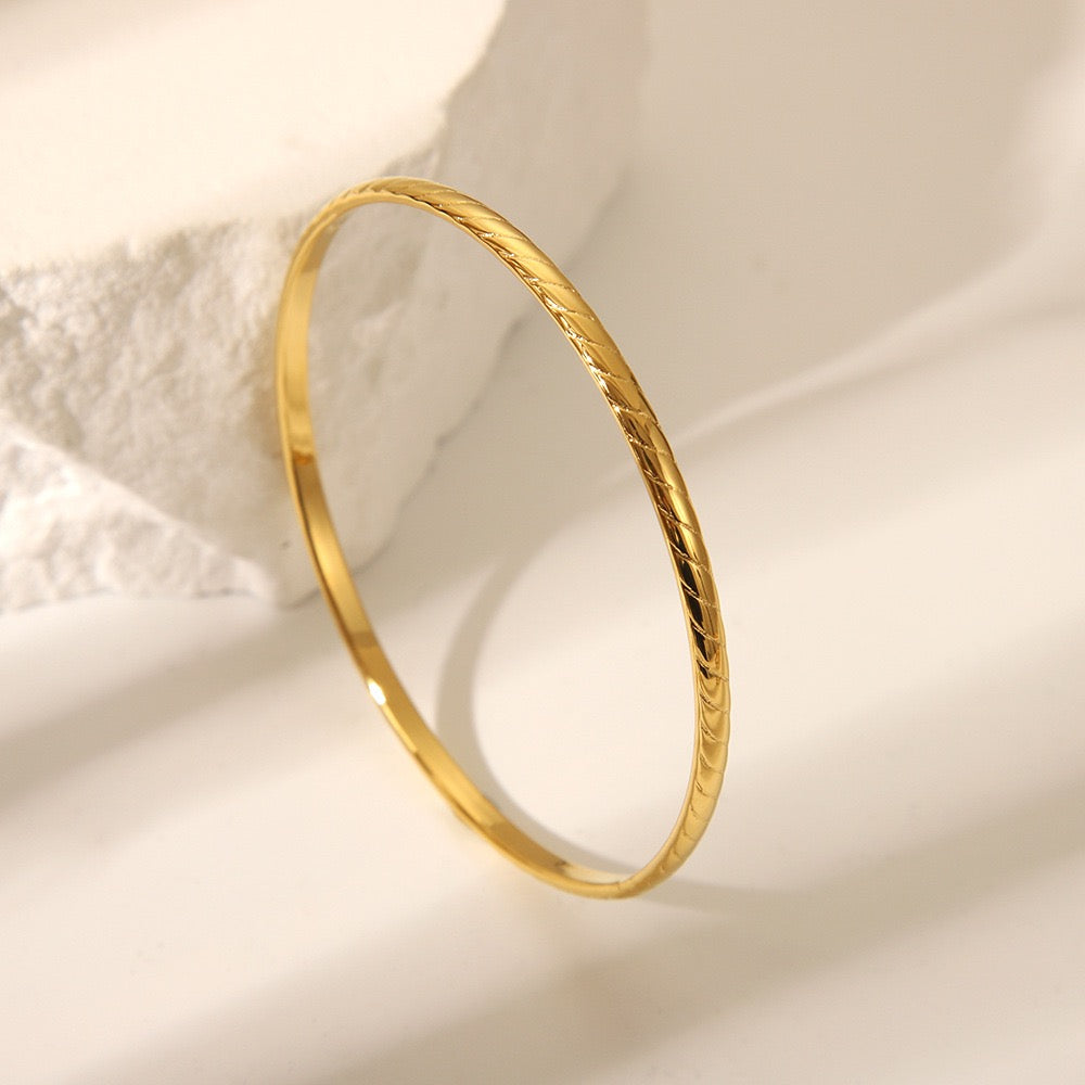 Adabana hoop bangles