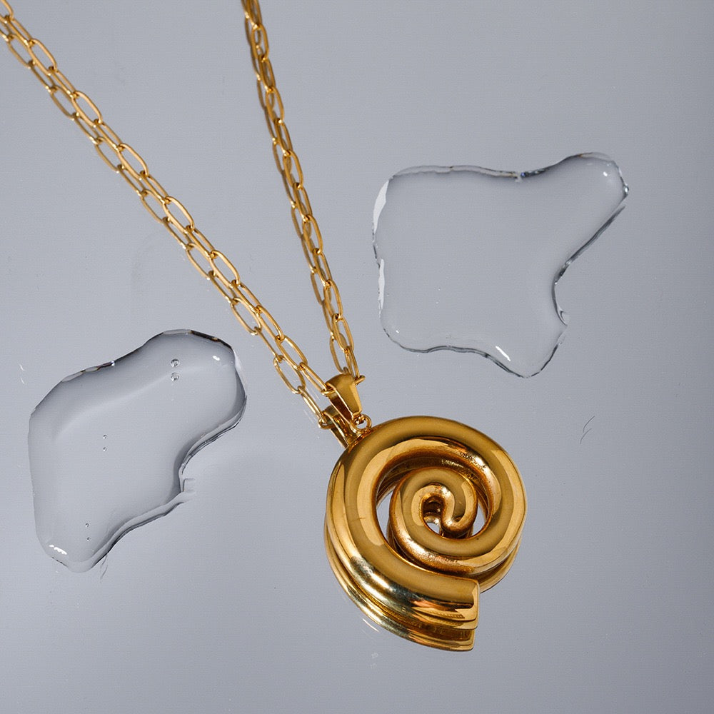 Bondi Catalina swirl necklace