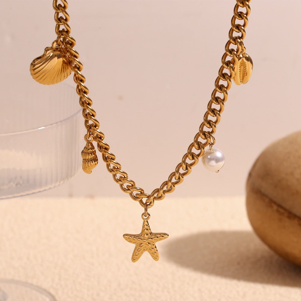 Big chain starfish charm necklace
