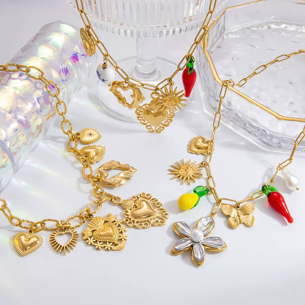 Two tones flower charm necklace