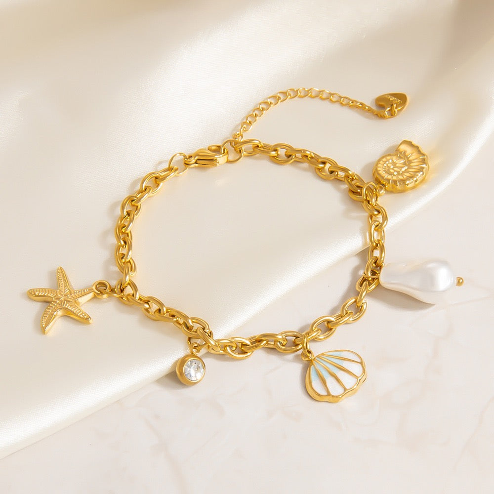 White shell bracelet