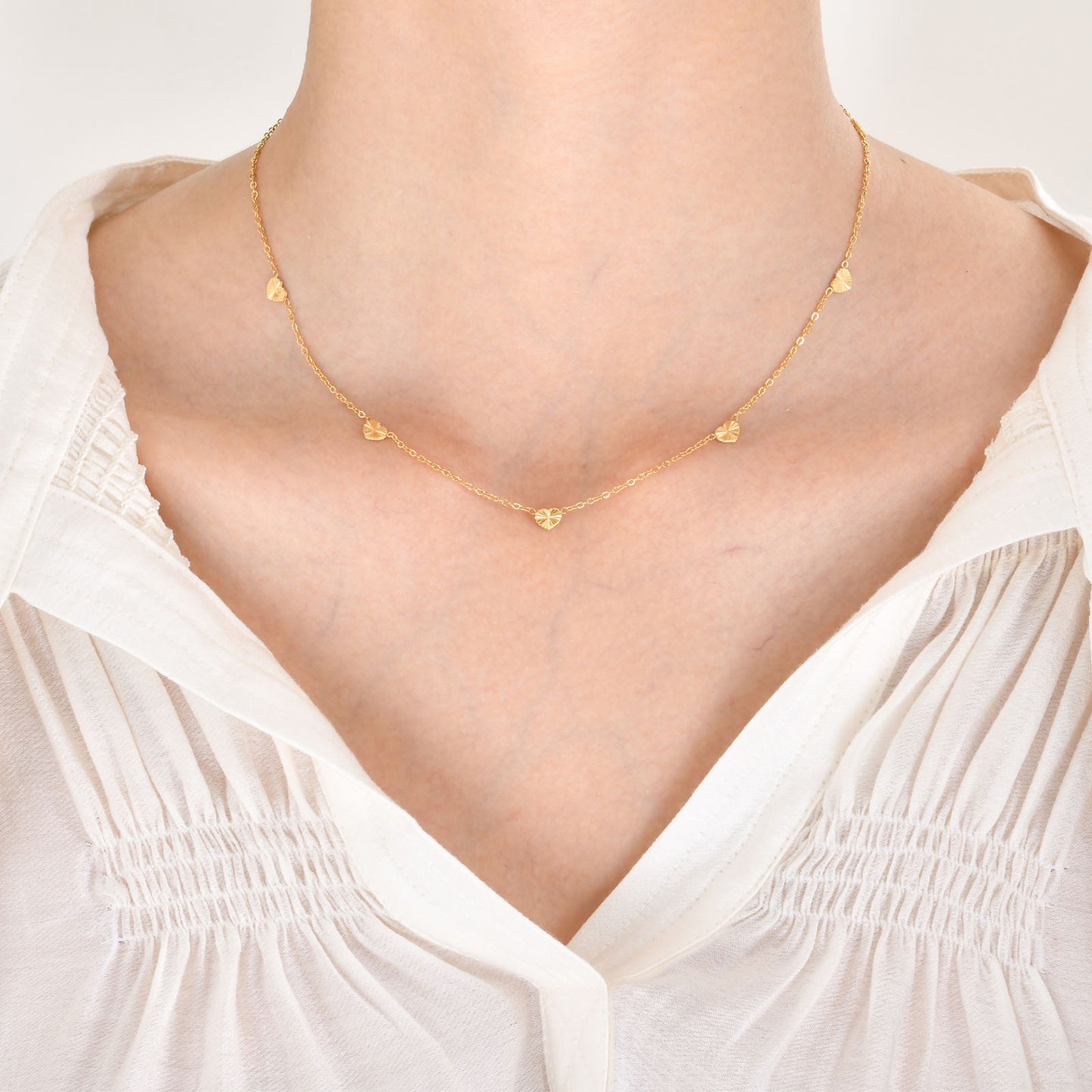 Dainty heart necklace