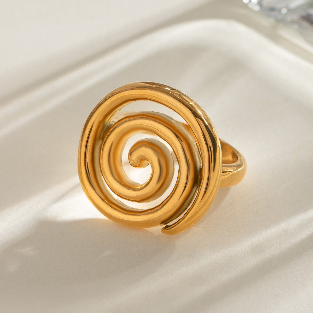 Billia Sea swirl rings