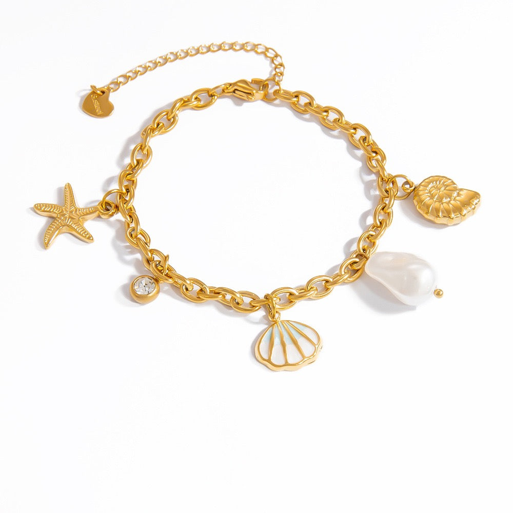 White shell bracelet