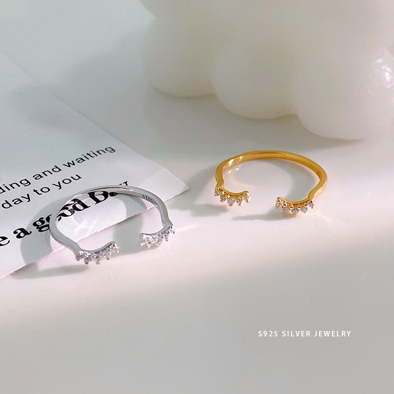 Smiley eyes sterling silver ring