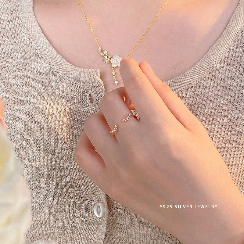 Smiley eyes sterling silver ring