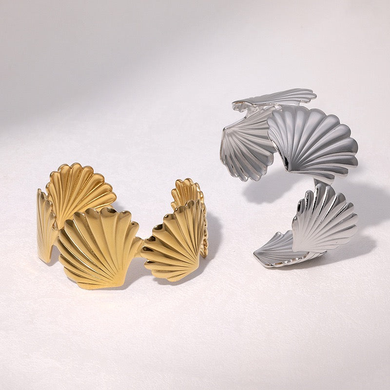 Hyacinth shell bangles