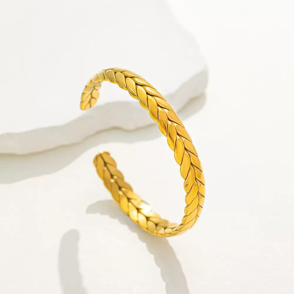 Syzygy braid twilly bangle