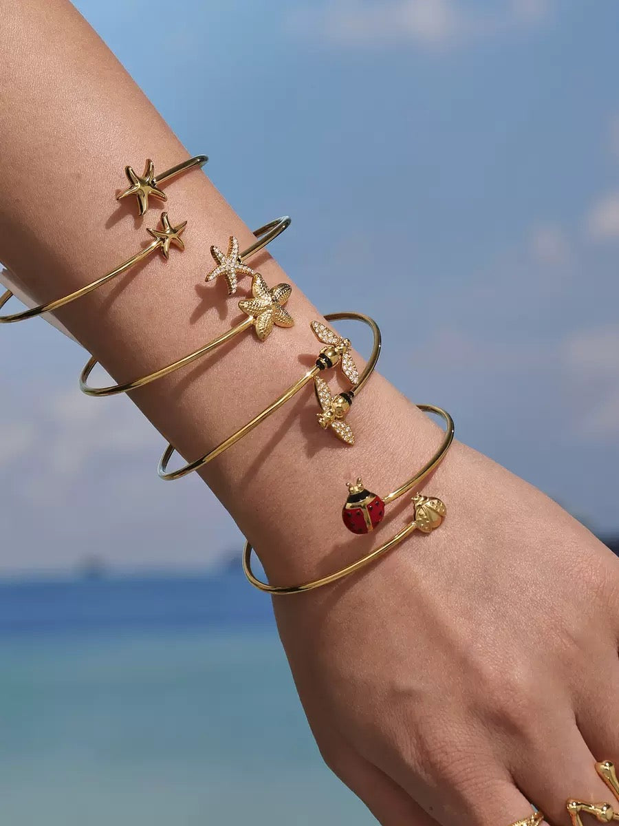 Astra starfish bangle