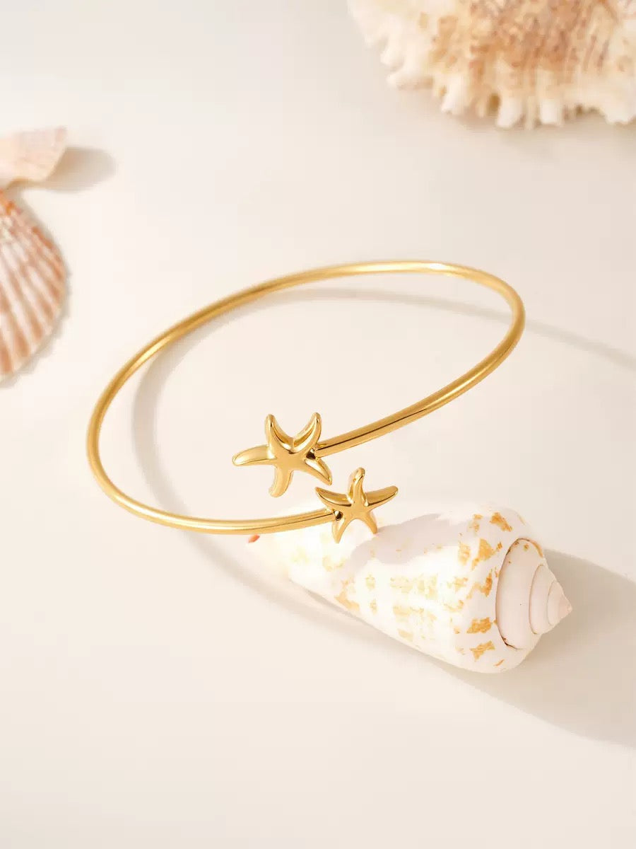 Astra starfish bangle
