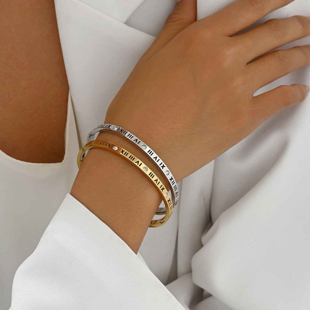 Roma number bangle