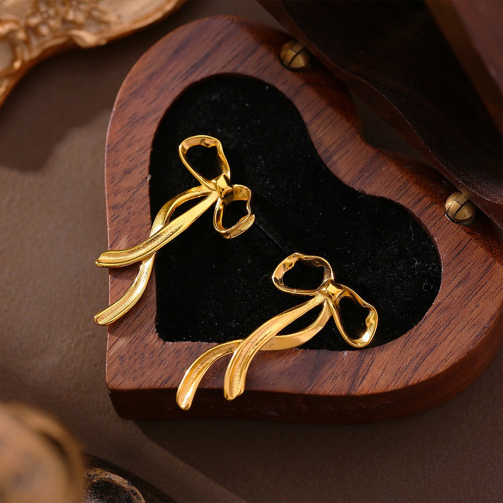 Nikitania bow earrings
