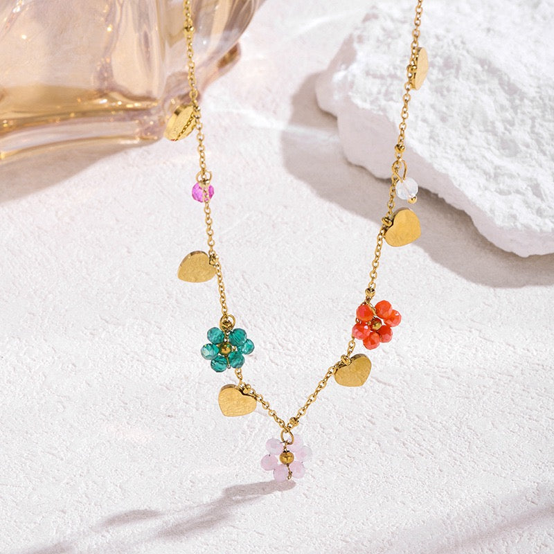 Summer dainty flower heart necklace