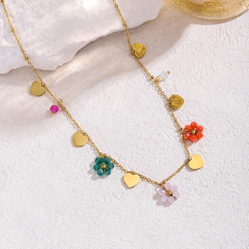 Summer dainty flower heart necklace