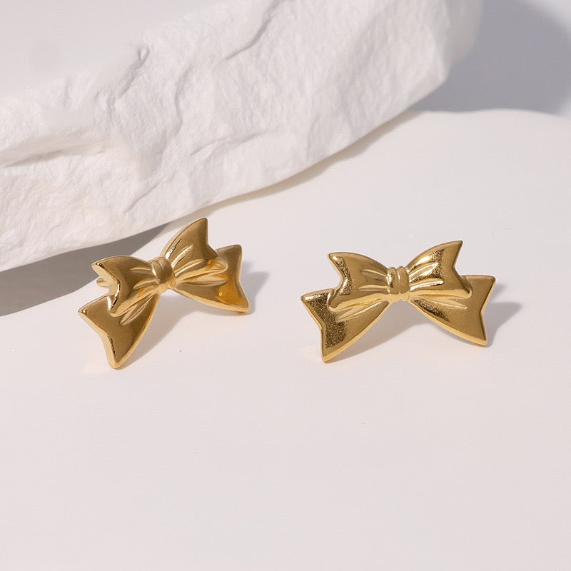 Victoria Sweet bow collections