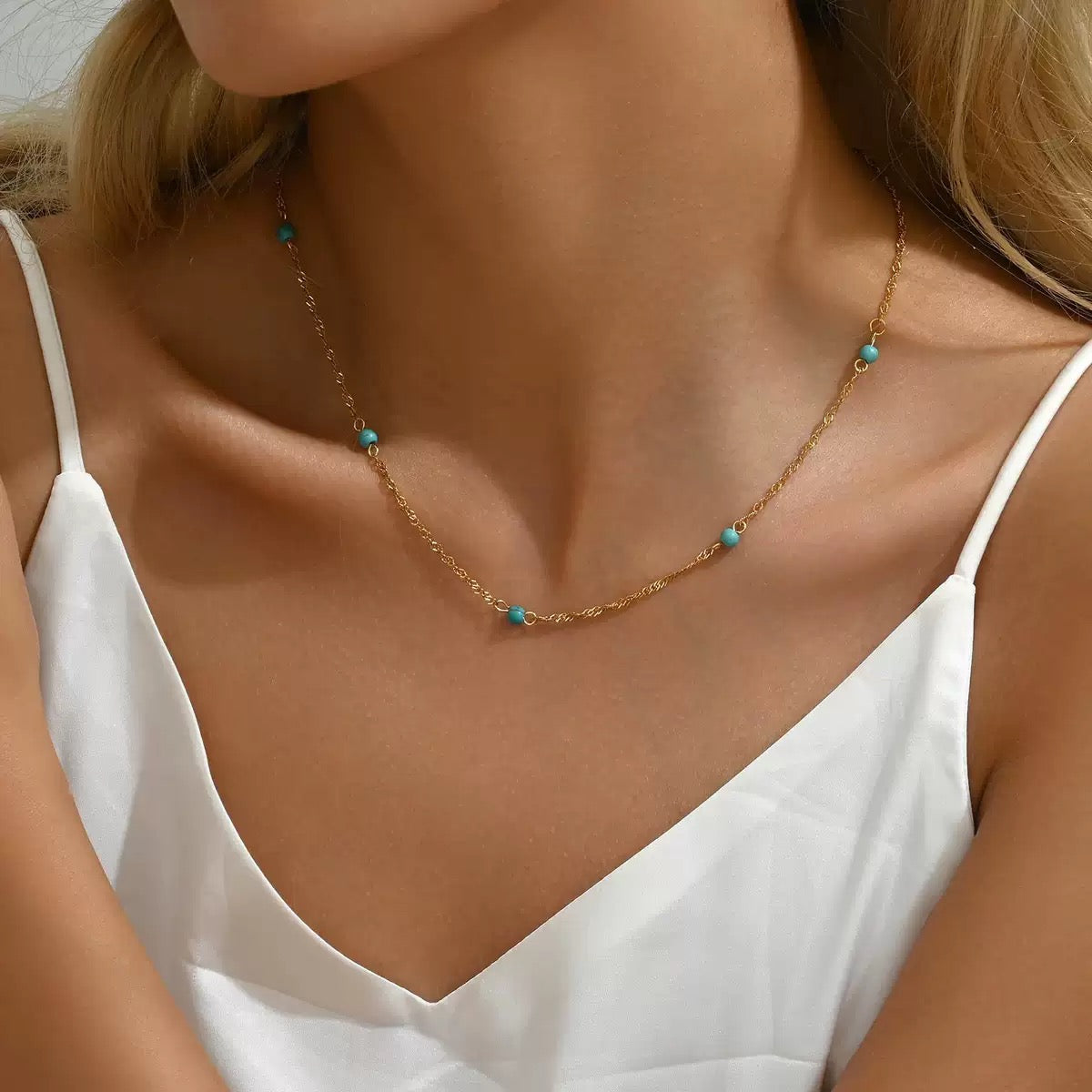 Blue turquoise dainty necklace