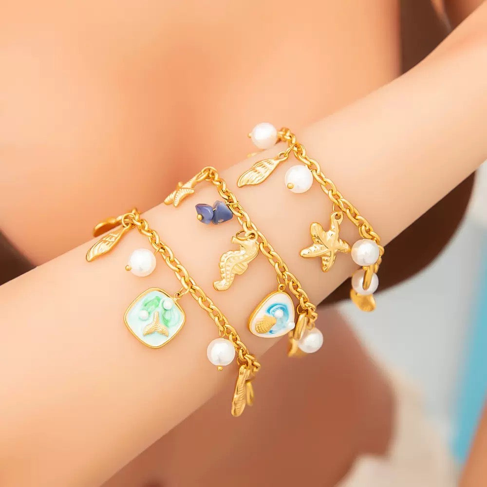 Starfish charm pearly bracelet