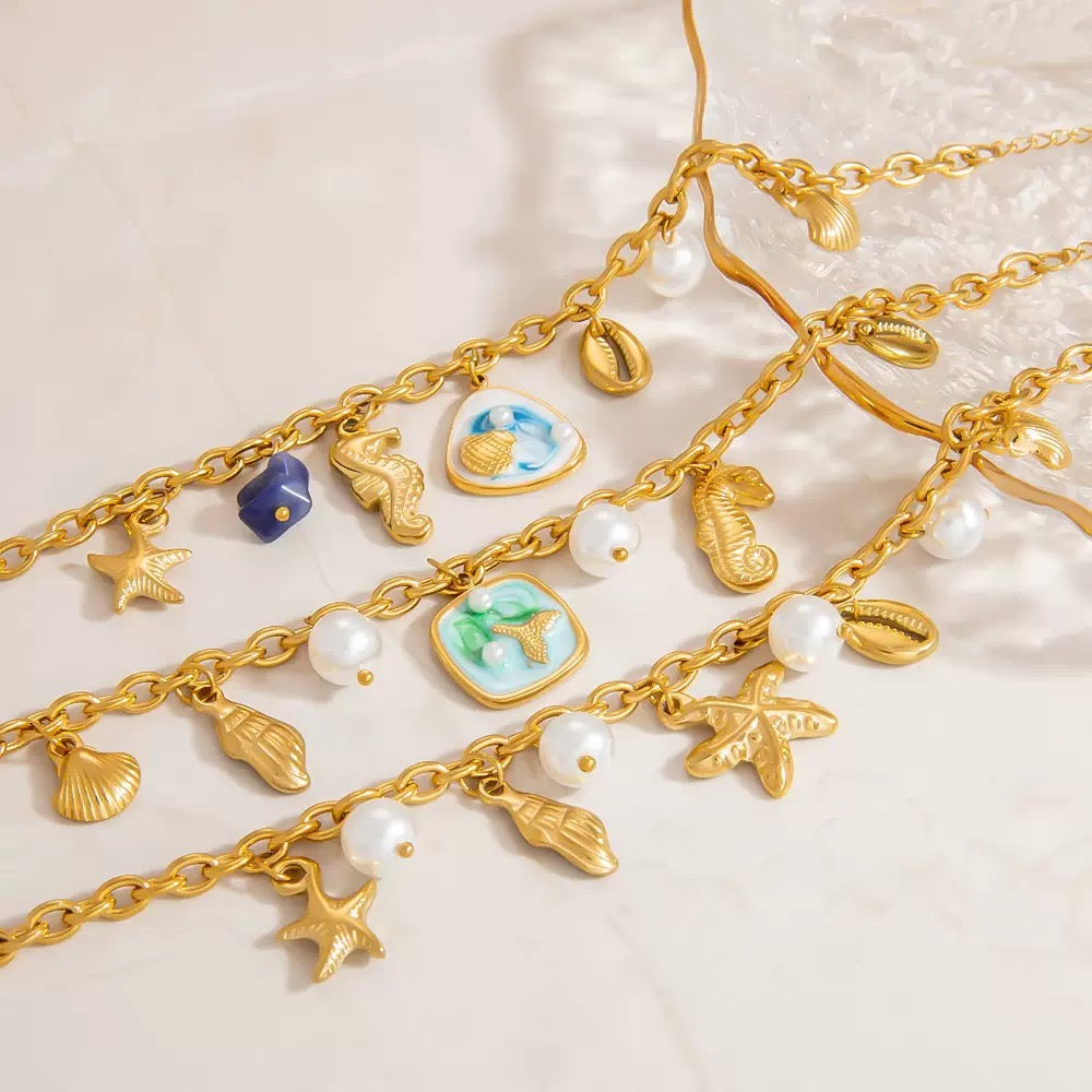 Starfish charm pearly bracelet