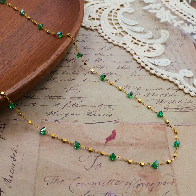 Victor Green beady necklace