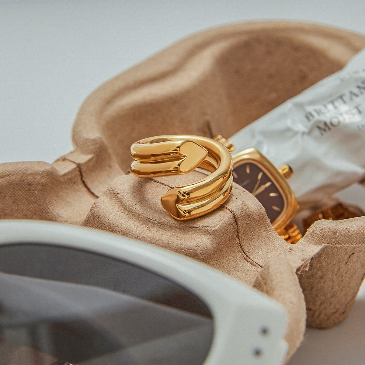 Double heart band ring