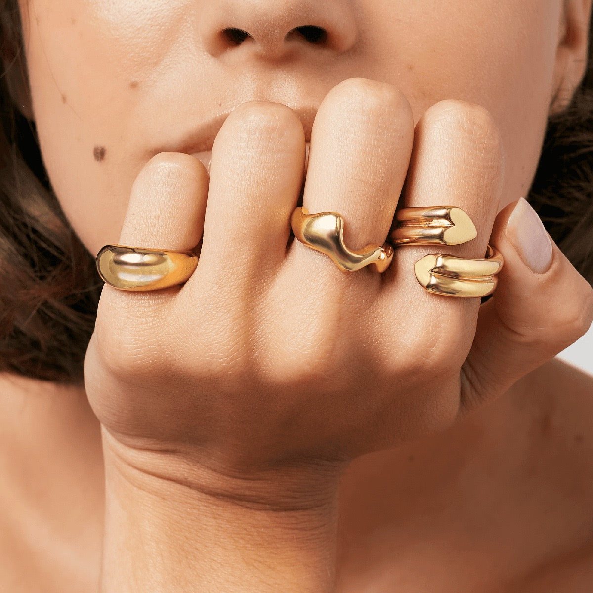 Double heart band ring