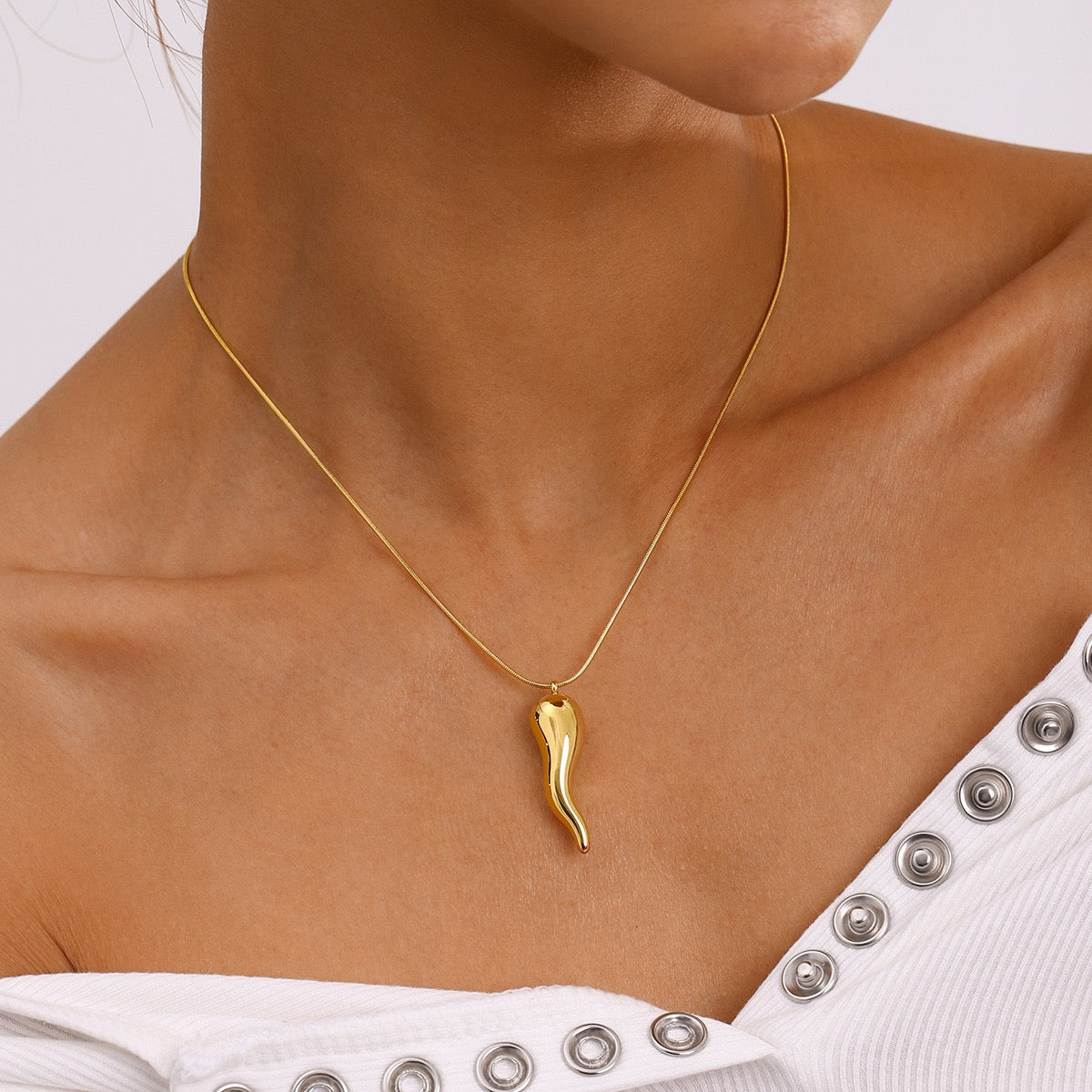 Conchella Chilli necklace