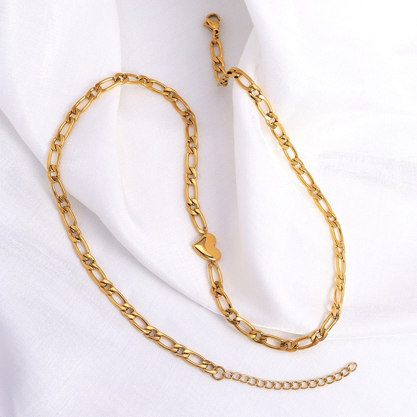 Heart chain choker necklace