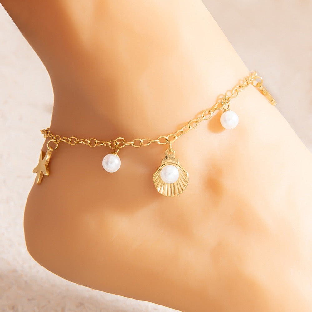 Pearly shell anklet
