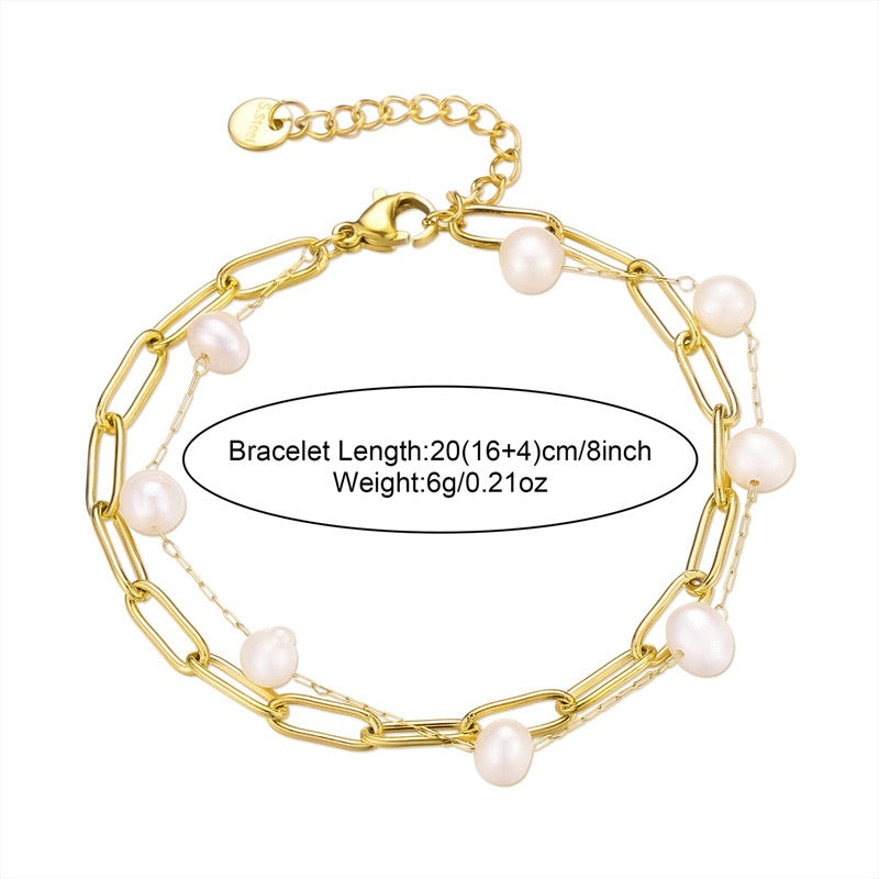 Layer pearls bracelet