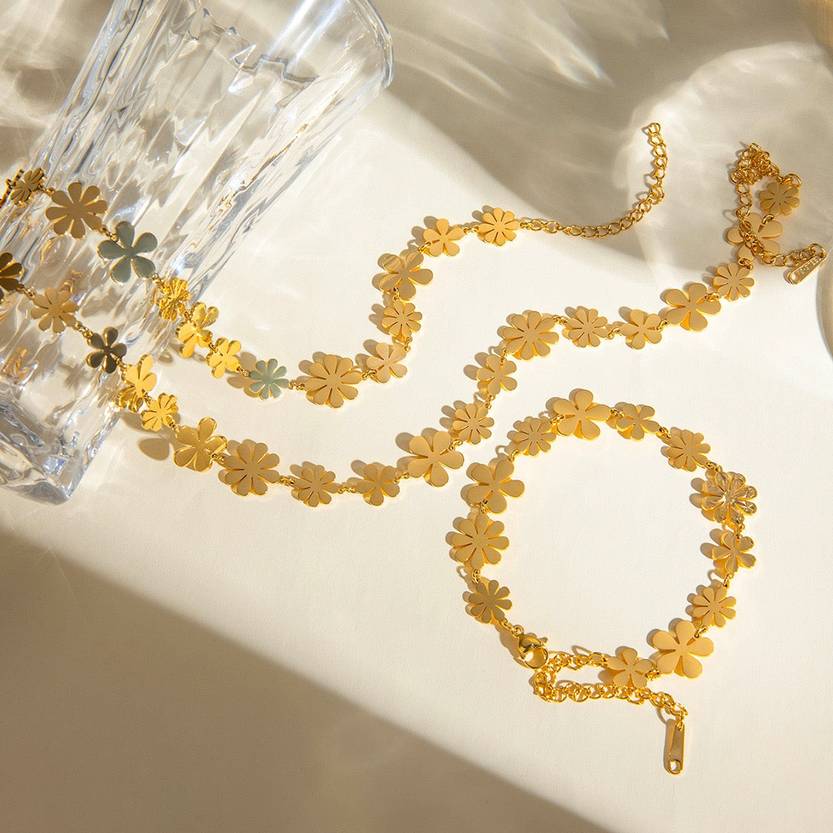 Summer flowers bracelet