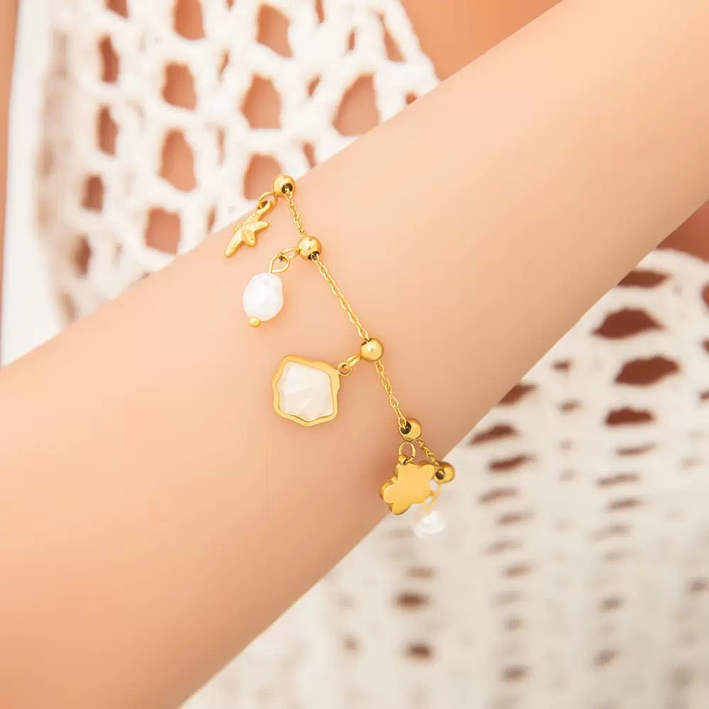 Double layer starfish green bracelet