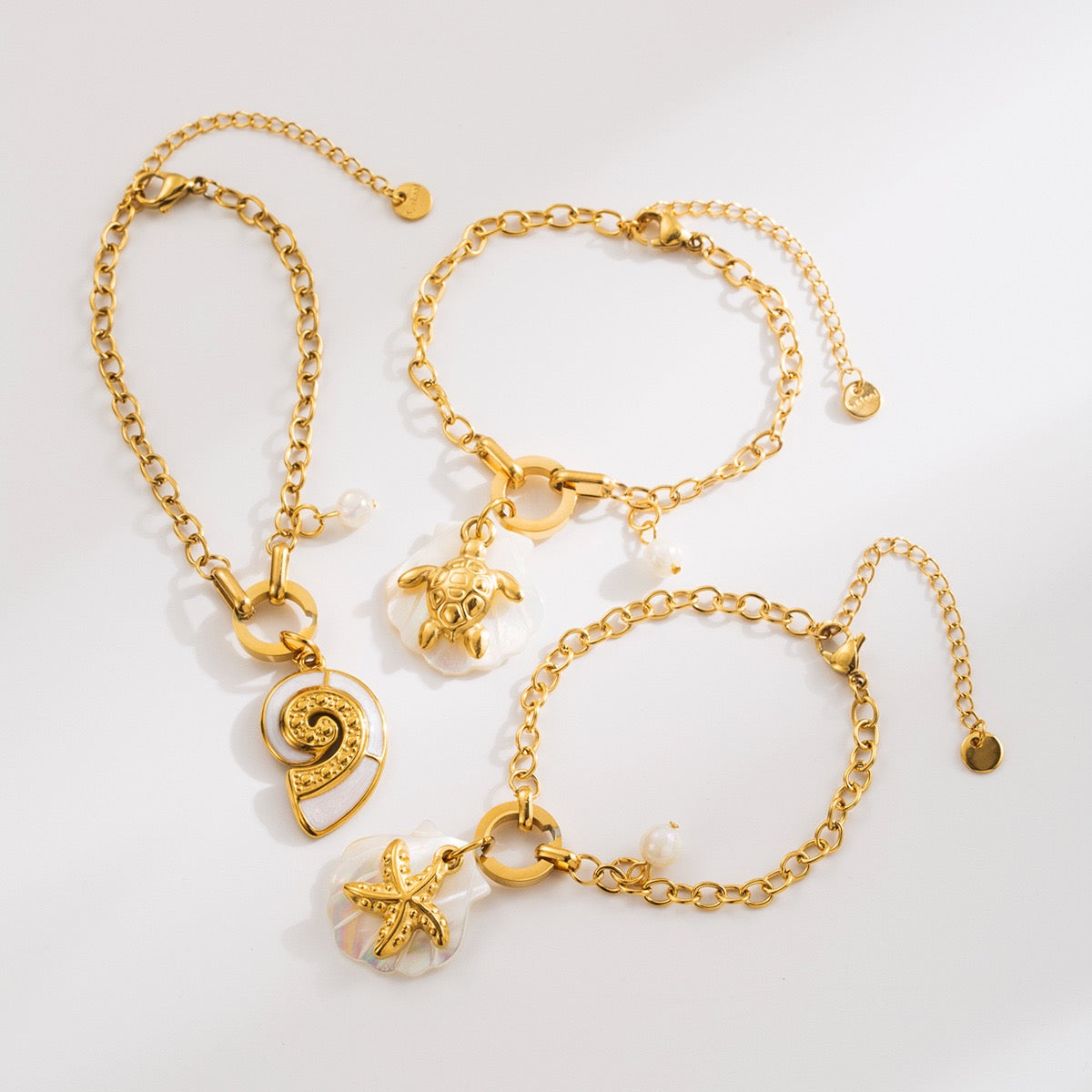 White shell starfish bracelet