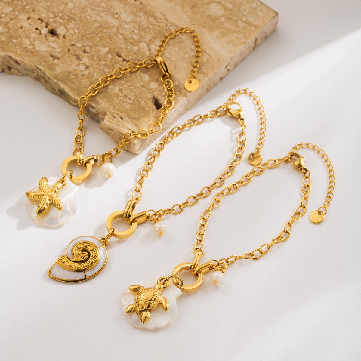 White shell starfish bracelet