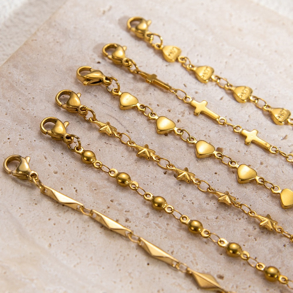 Dainty mini bracelet