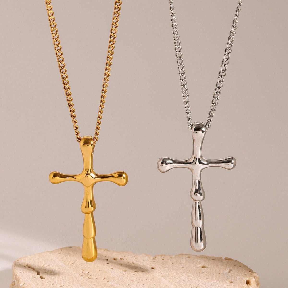 Classic cross necklace