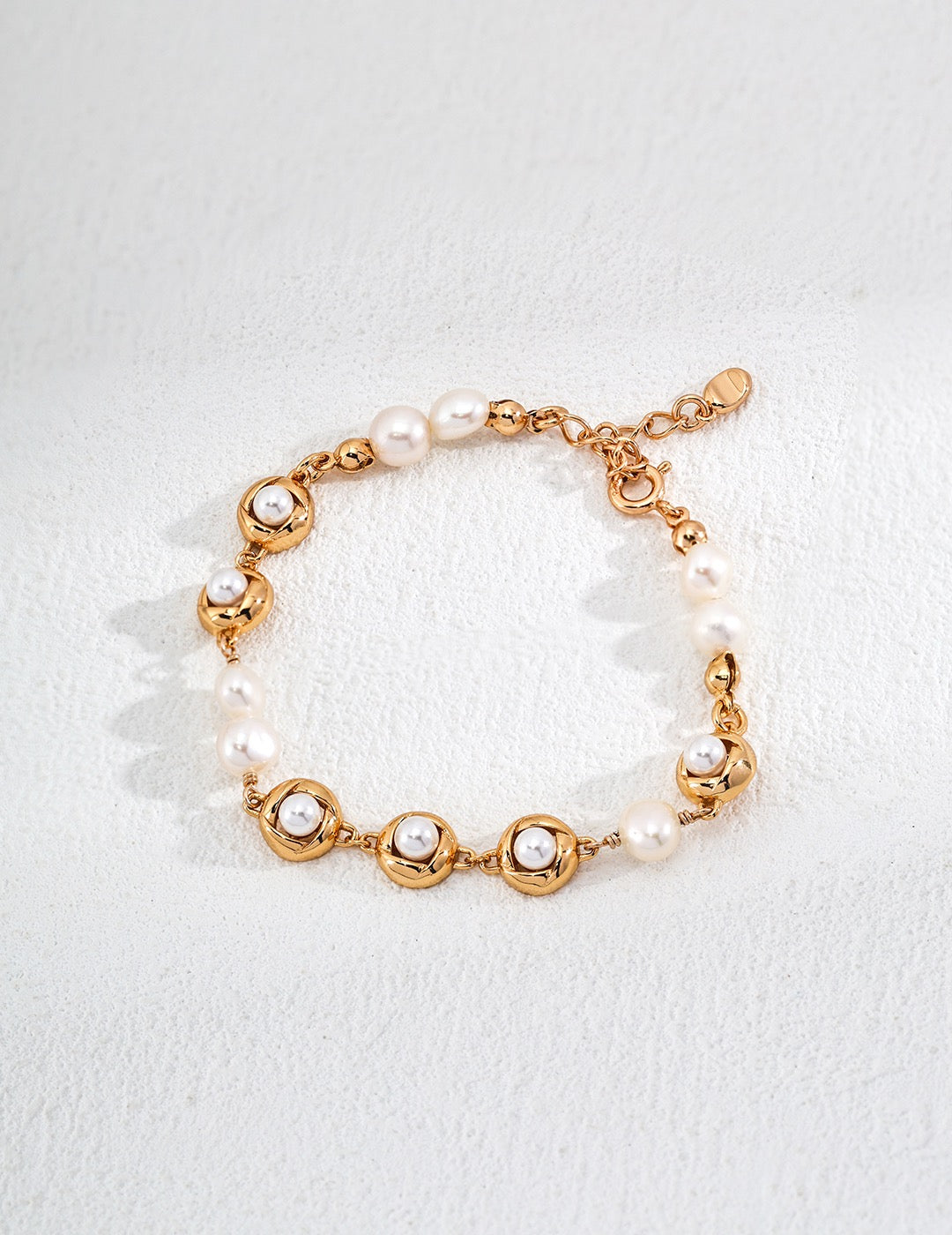 Charleen Natural Pearl bracelets