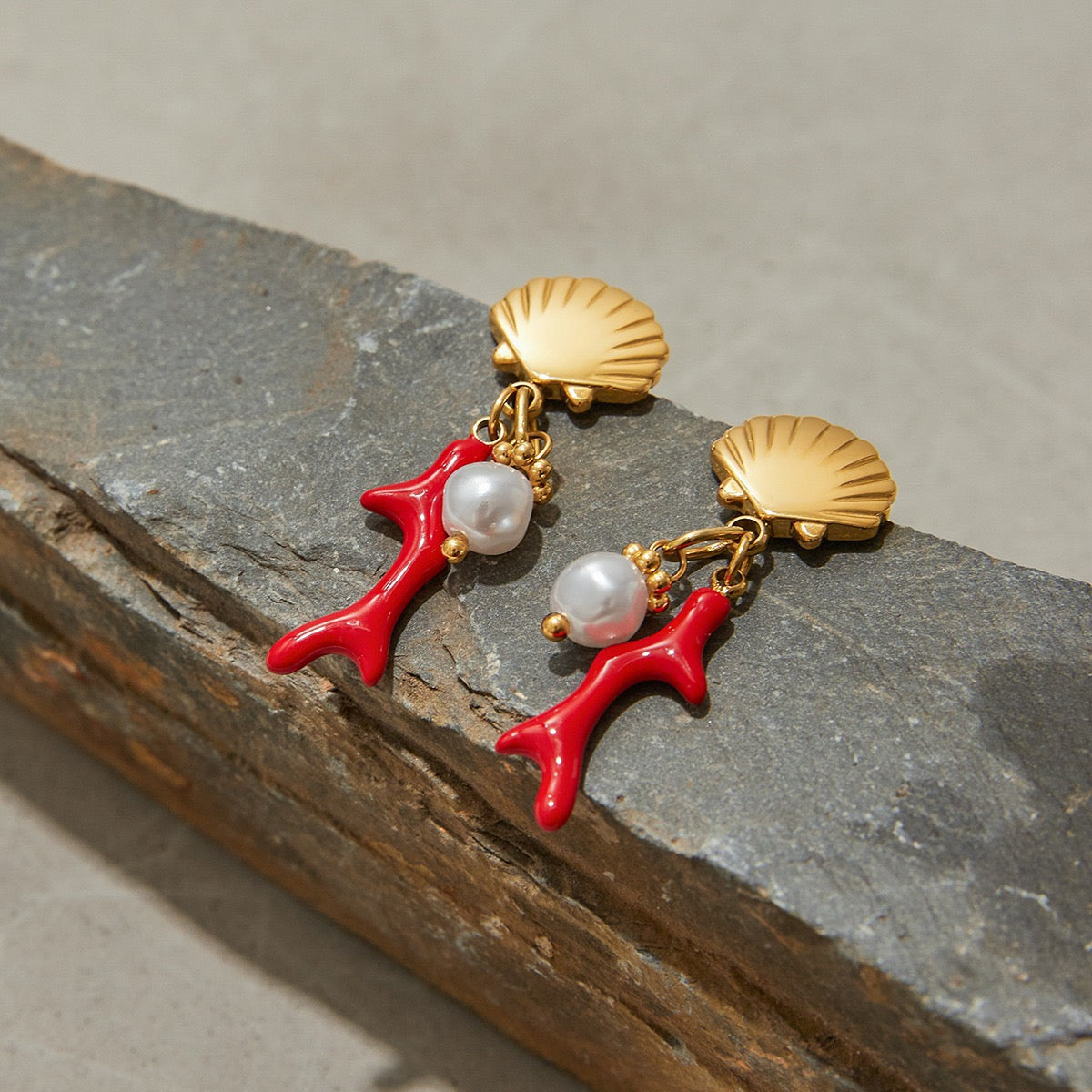 Red coral shell earrings