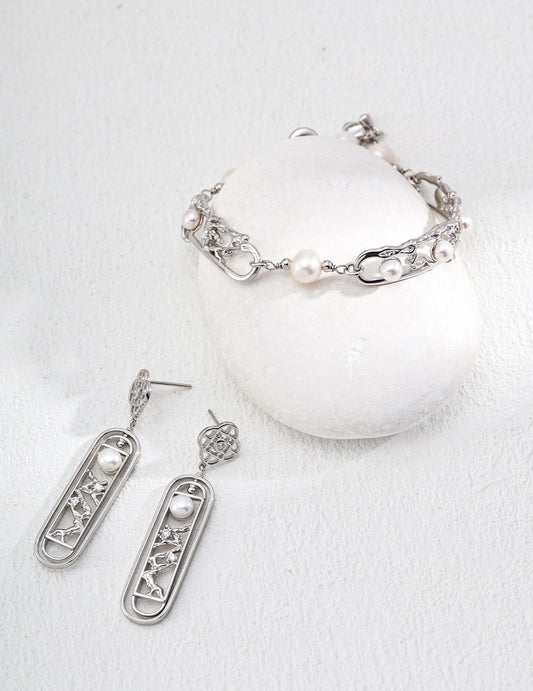 China Windows pearl earrings