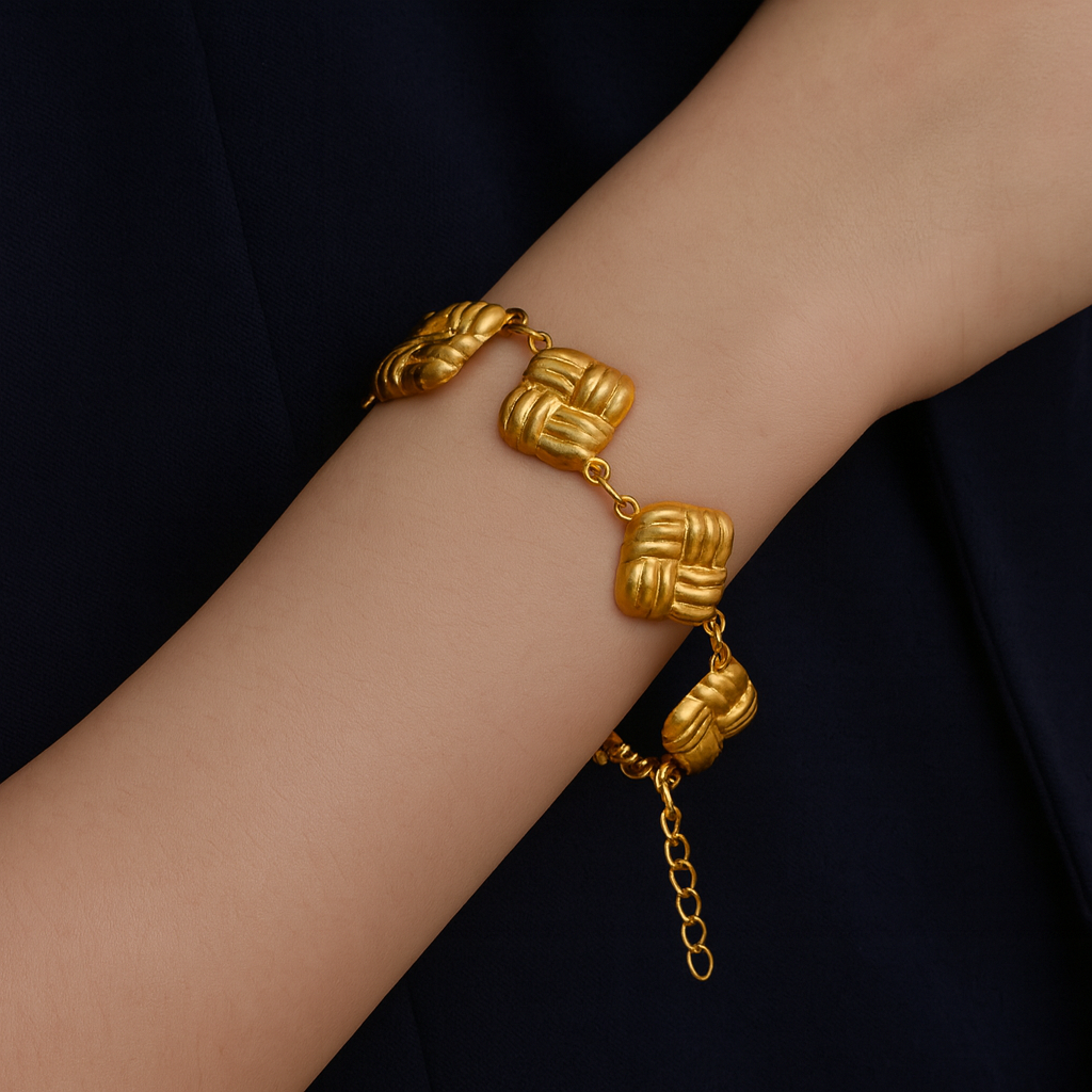 Statement chunky chain bracelets