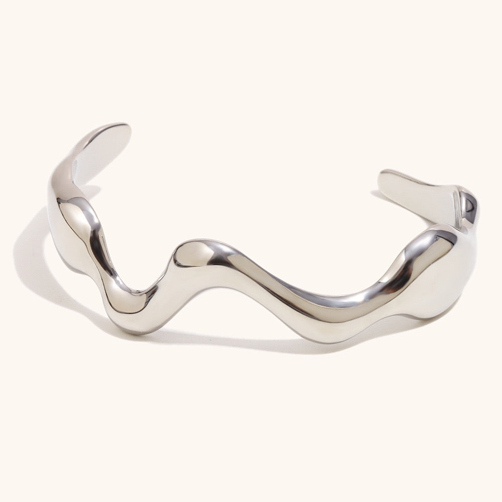 Thick wave bangles