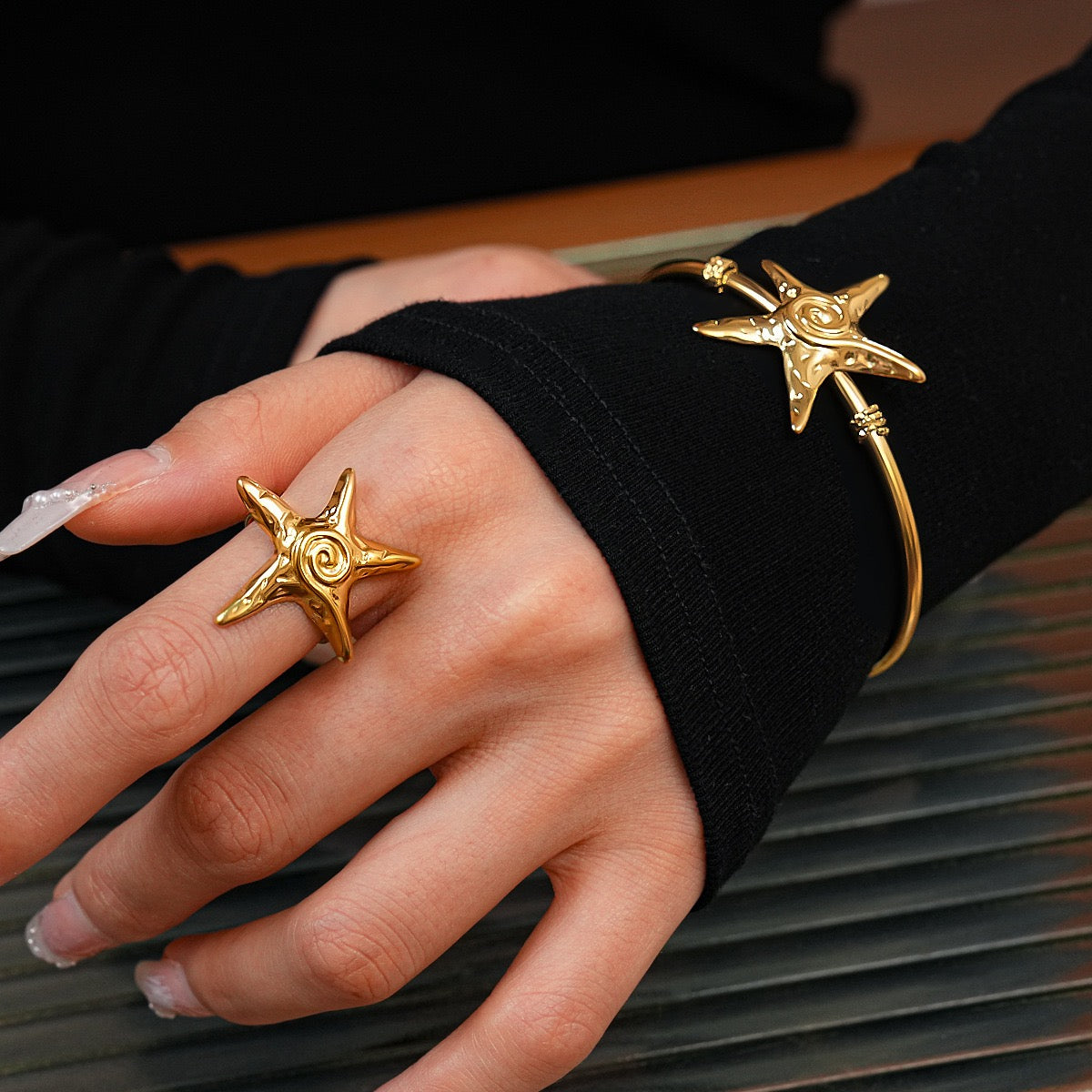 Bondi Lucia swirl starfish bangle