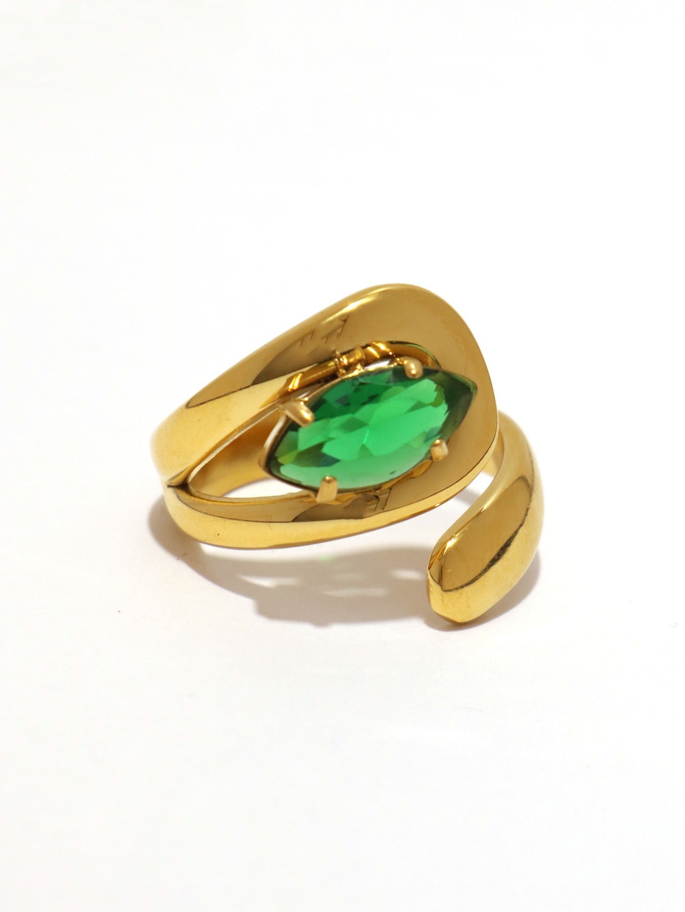 Green fun rock rings