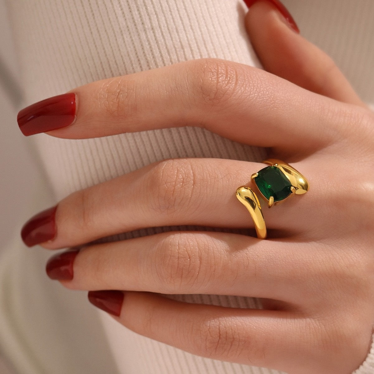 Green fun rock rings