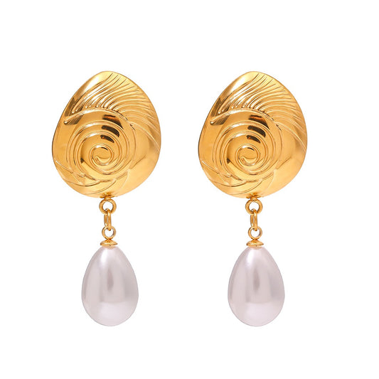 Swirl pearly earrings