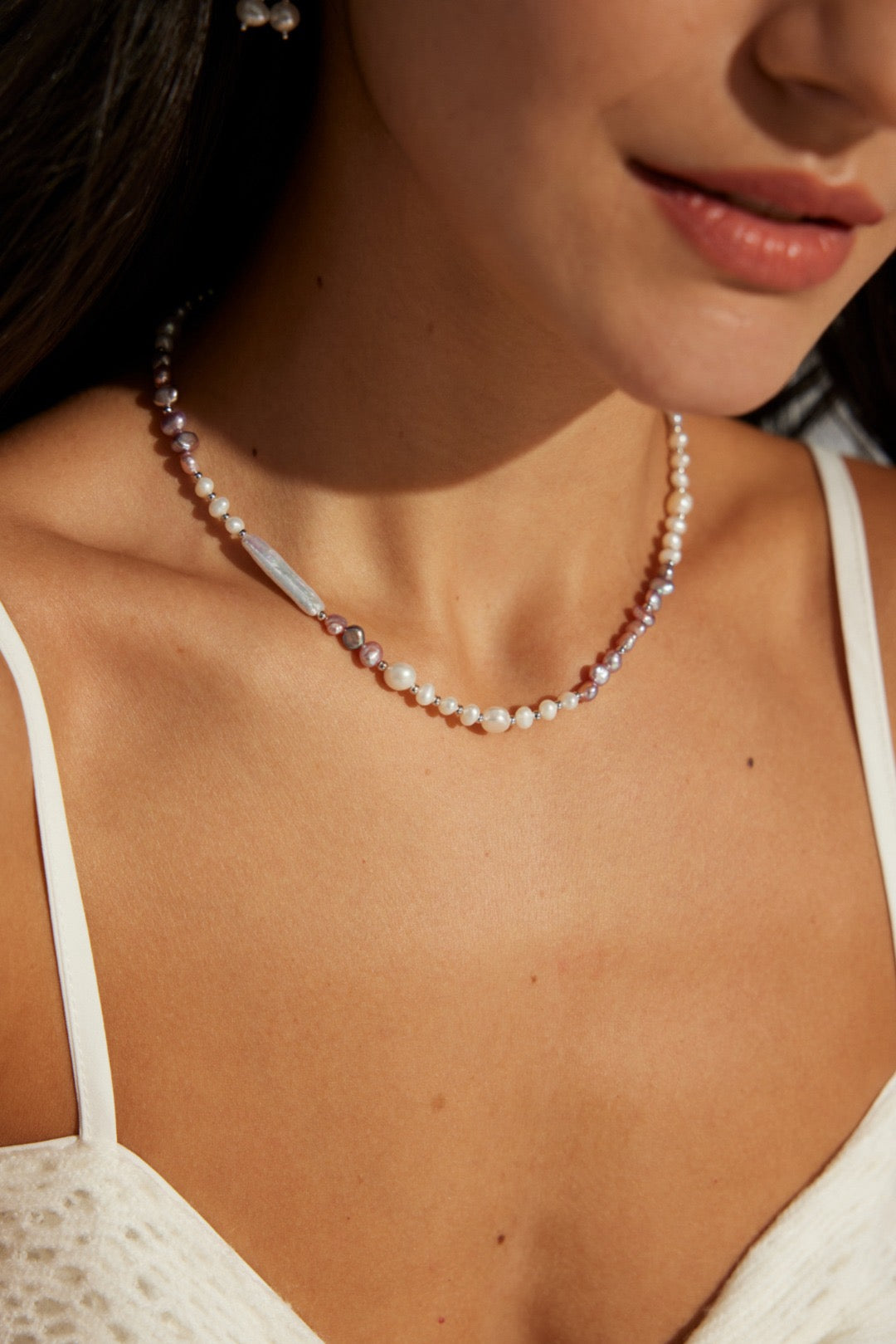 Sisley Purple grey Pearl necklace